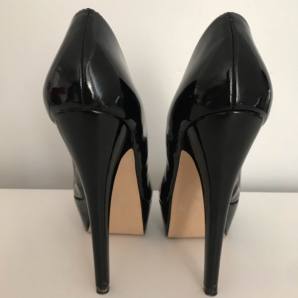 Almost new Black stilettos from Aldo. - Picture 2 of 4
